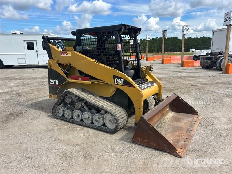 CAT 257B Compact Track Loader Skid steer mini nakladalci