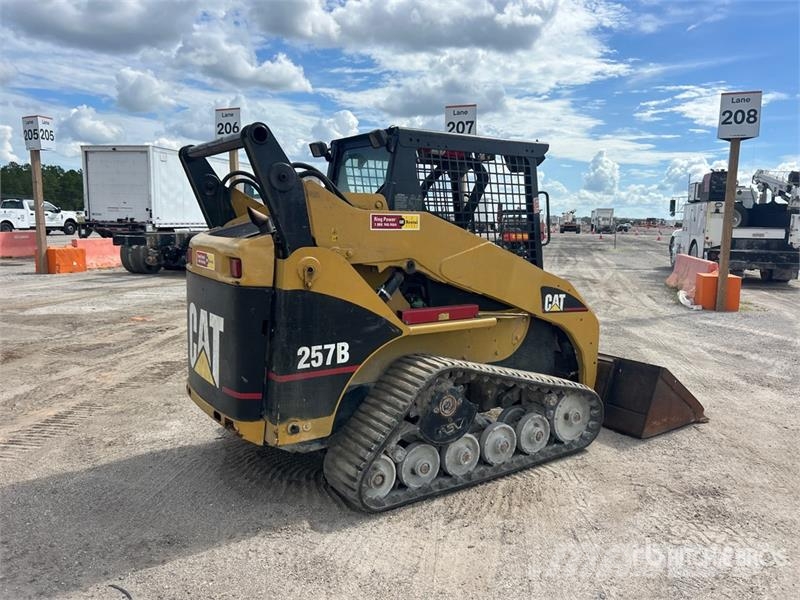 CAT 257B Compact Track Loader Skid steer mini nakladalci