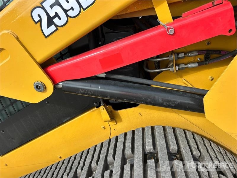 CAT 259 D3 Two-Speed High Flow XPS Compact Track Loade Kompaktlader