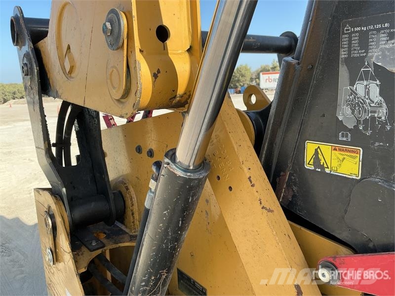 CAT 259D Skid steer mini nakladalci
