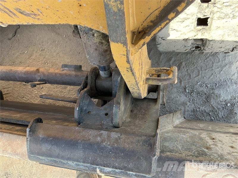 CAT 259D Skid steer mini nakladalci
