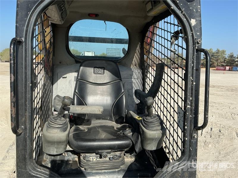 CAT 259D Skid steer mini nakladalci