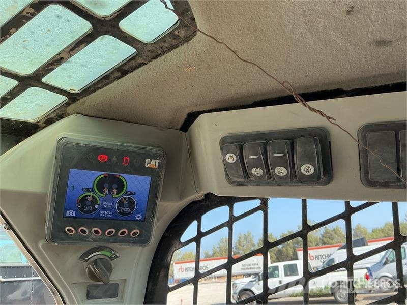 CAT 259D Skid steer mini nakladalci
