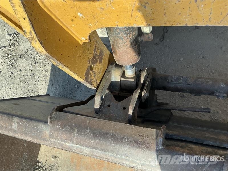 CAT 259D Skid steer mini nakladalci