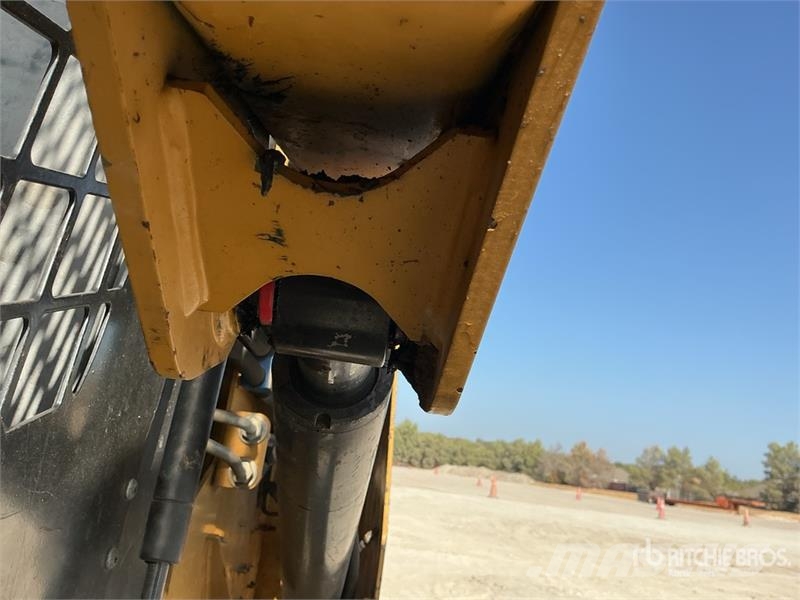 CAT 259D Skid steer mini nakladalci