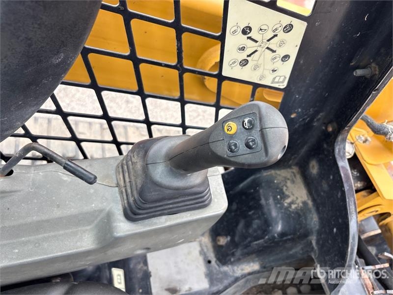 CAT 259D3 Two-Speed Compact Track Loader Lietoti riteņu kompaktiekrāvēji