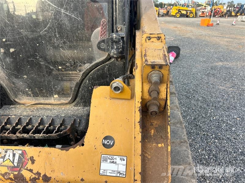 CAT 259D3 Two-Speed Compact Track Loader لوادر انزلاقية التوجيه