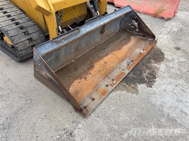 CAT 259D3 Two-Speed Compact Track Loader Lietoti riteņu kompaktiekrāvēji