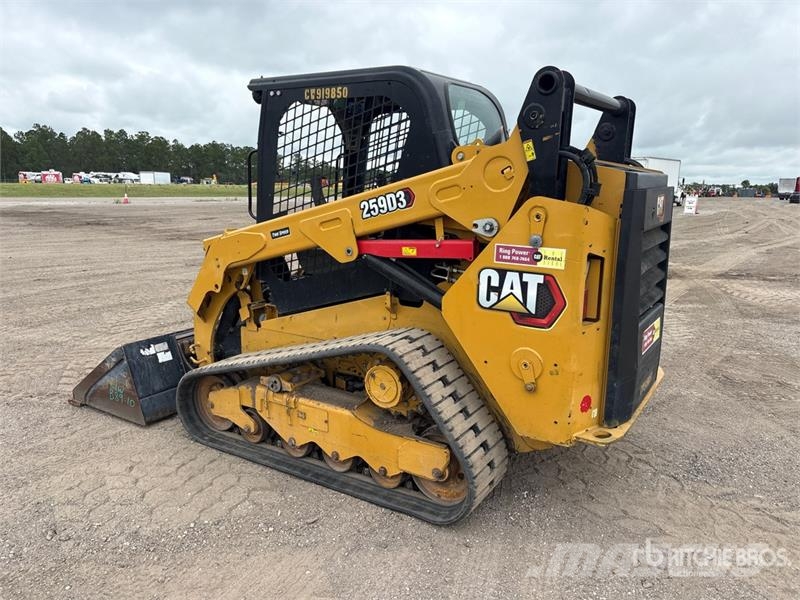 CAT 259D3 Two-Speed Compact Track Loader Lietoti riteņu kompaktiekrāvēji