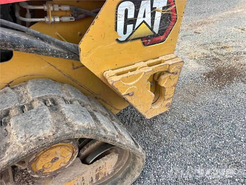 CAT 259D3 Two-Speed Compact Track Loader لوادر انزلاقية التوجيه