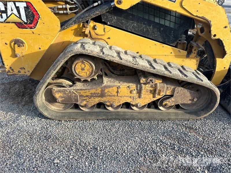 CAT 259D3 Two-Speed Compact Track Loader لوادر انزلاقية التوجيه