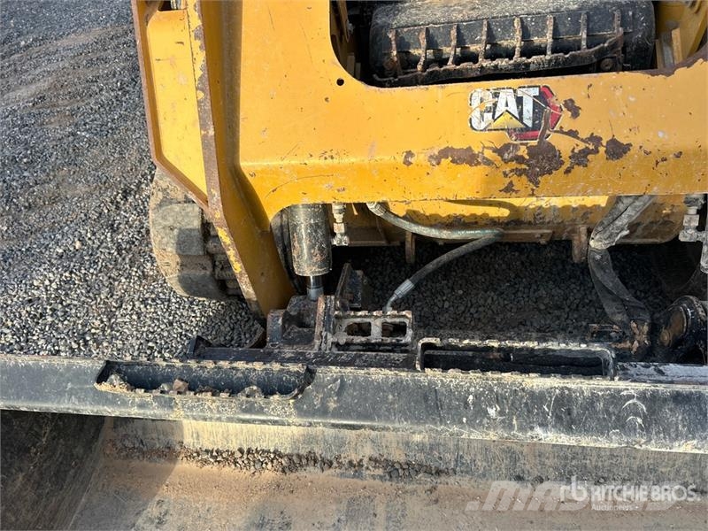CAT 259D3 Two-Speed Compact Track Loader لوادر انزلاقية التوجيه