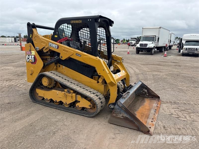 CAT 259D3 Two-Speed Compact Track Loader Lietoti riteņu kompaktiekrāvēji