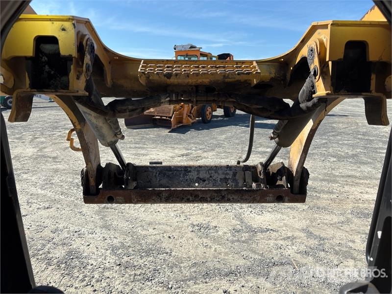 CAT 262D Skid steer loaders
