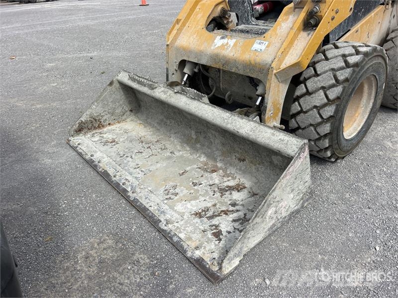 CAT 262D Ładowarki burtowe