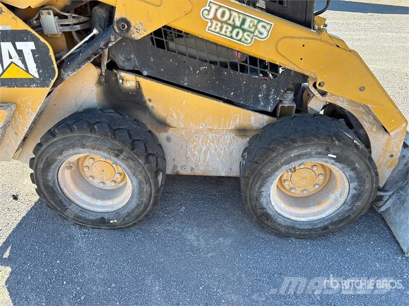 CAT 262D Ładowarki burtowe
