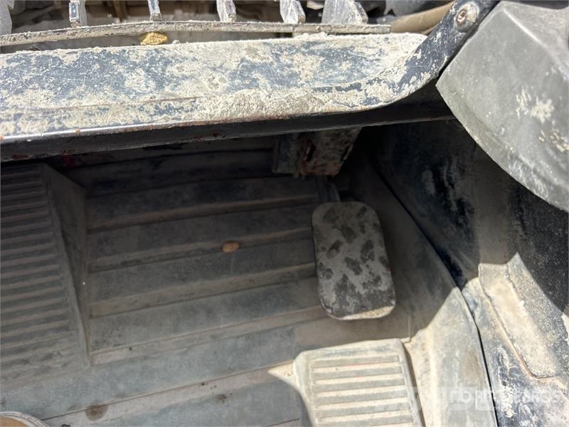 CAT 262D Ładowarki burtowe