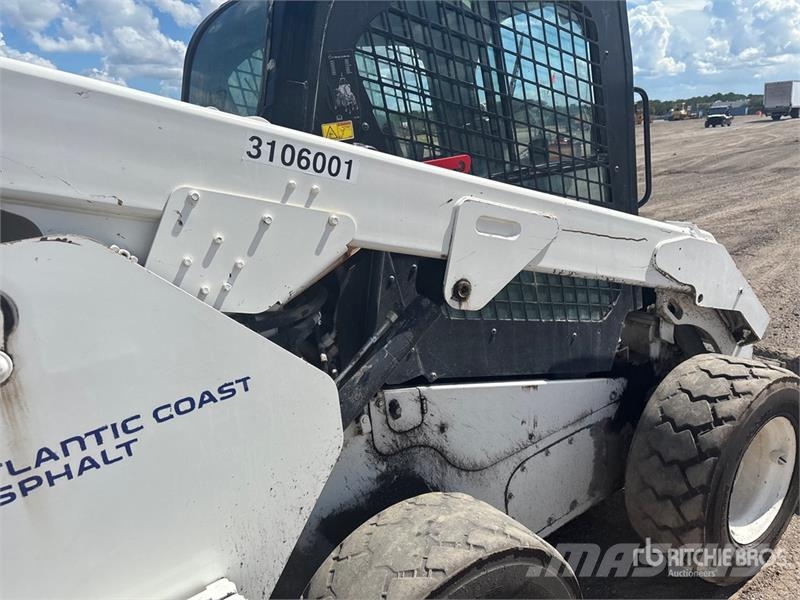 CAT 262D3 Skid Steer Loader Lietoti riteņu kompaktiekrāvēji
