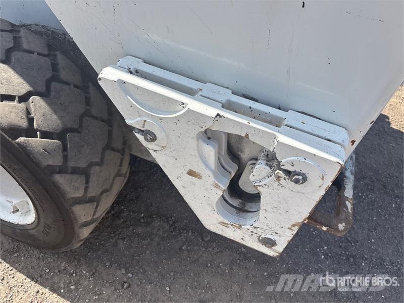 CAT 262D3 Skid Steer Loader Lietoti riteņu kompaktiekrāvēji