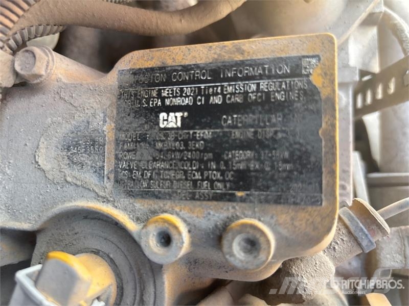 CAT 262D3 Skid Steer Loader Lietoti riteņu kompaktiekrāvēji