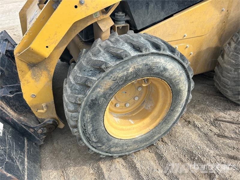 CAT 262D3 Two-Speed Skid Steer Loader Kompaktlastere