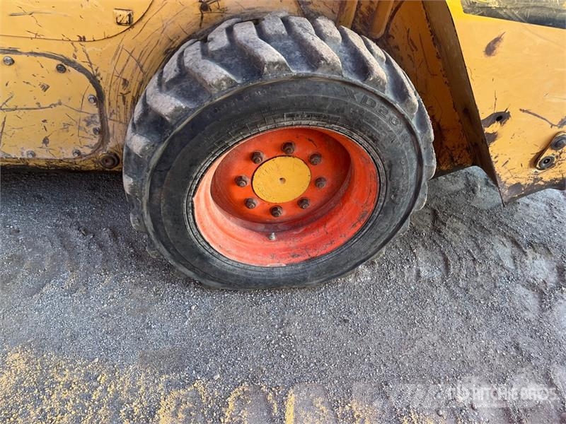 CAT 272C Skid steer mini nakladalci