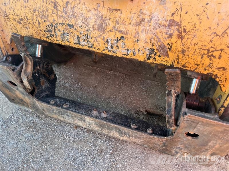 CAT 272C Skid steer mini nakladalci