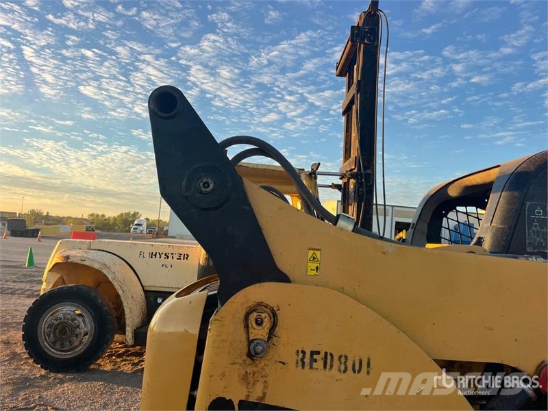 CAT 272C Skid steer mini nakladalci
