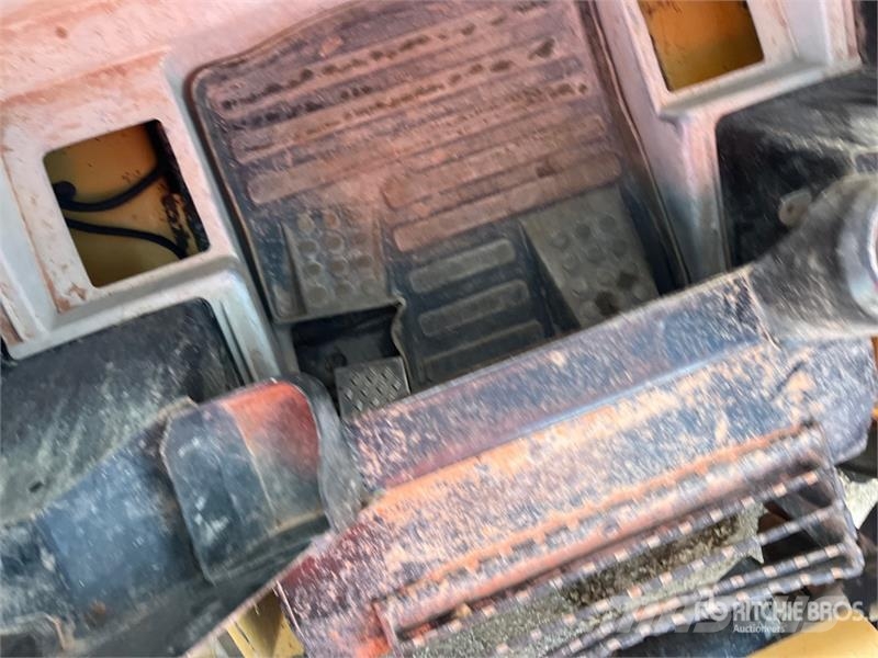 CAT 272C Skid steer mini nakladalci
