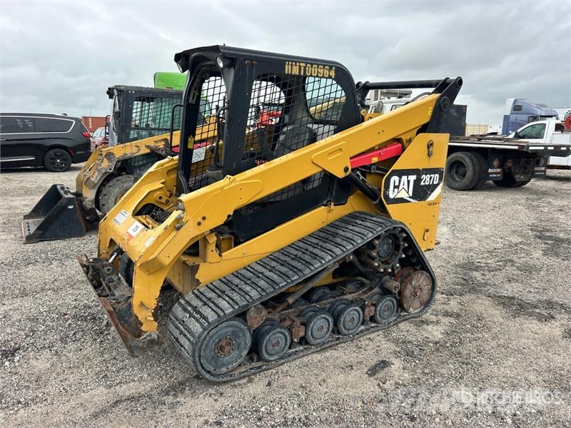 CAT 287D لوادر انزلاقية التوجيه