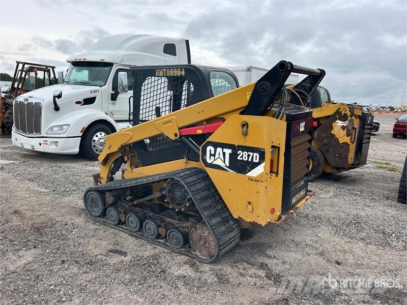 CAT 287D لوادر انزلاقية التوجيه