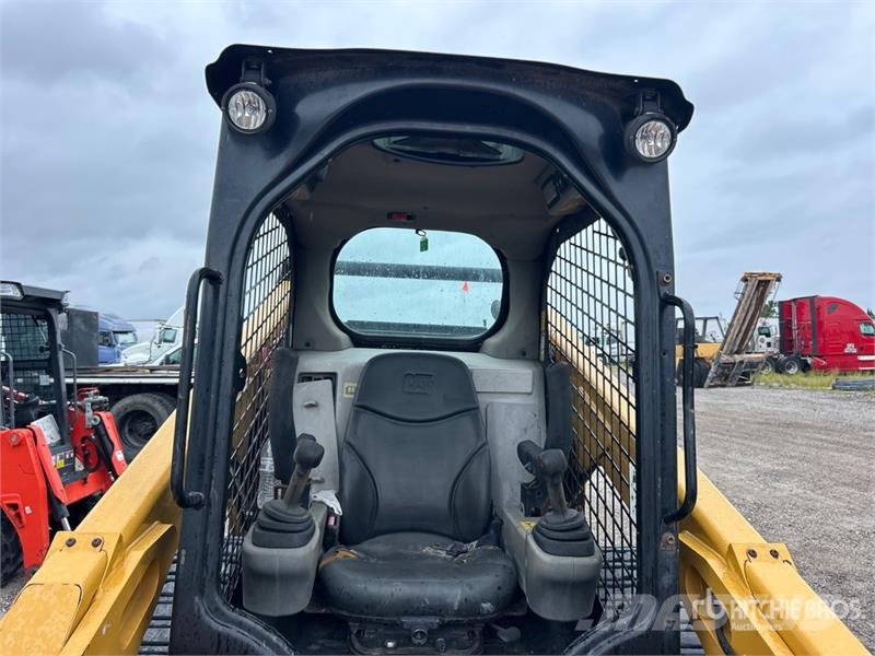 CAT 287D لوادر انزلاقية التوجيه