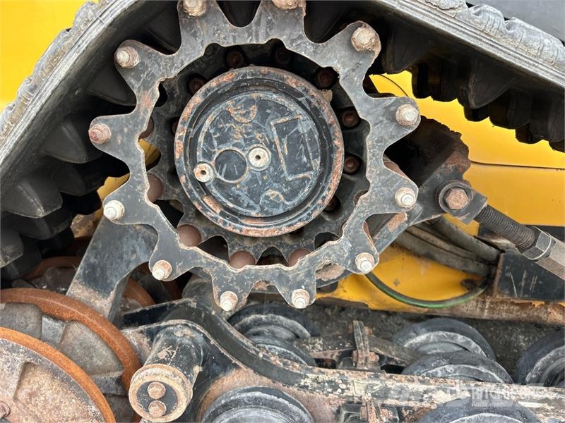 CAT 287D لوادر انزلاقية التوجيه