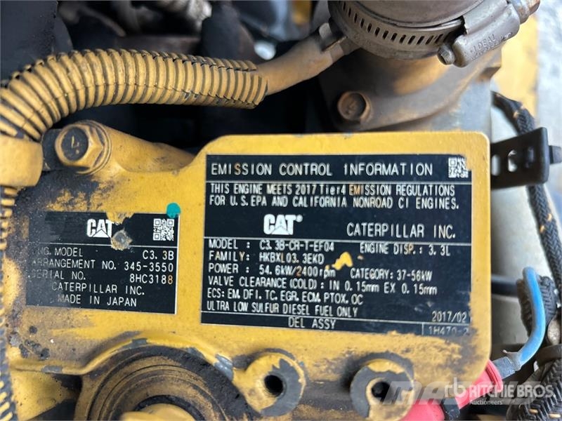 CAT 287D لوادر انزلاقية التوجيه