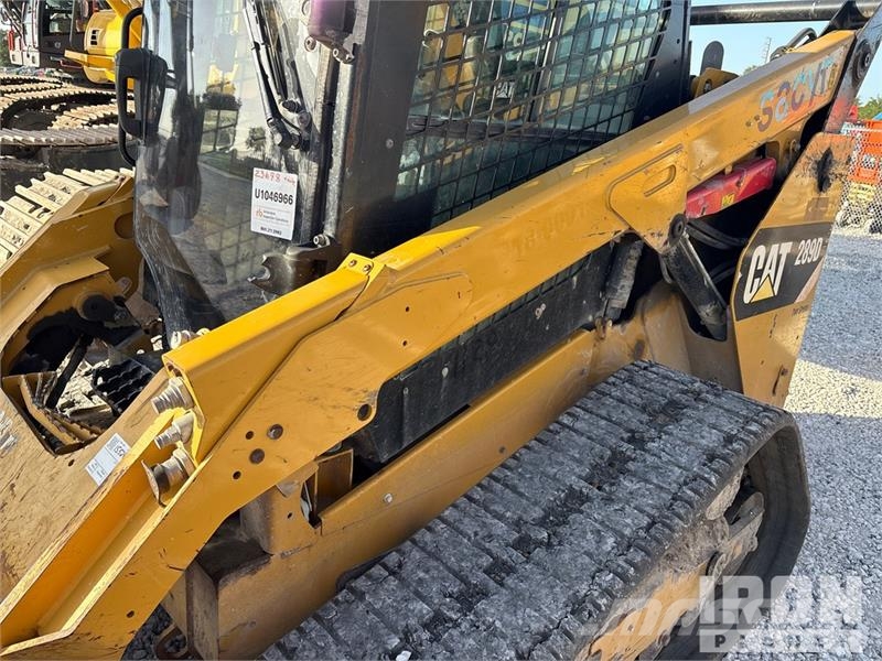 CAT 289D Krautuvai su šoniniu pasukimu