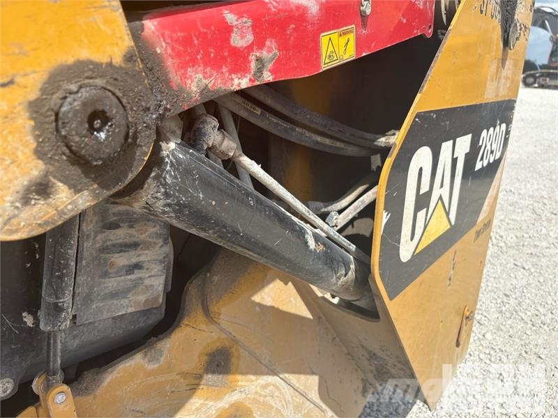 CAT 289D Krautuvai su šoniniu pasukimu