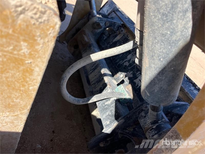 CAT 289D Skid steer mini nakladalci