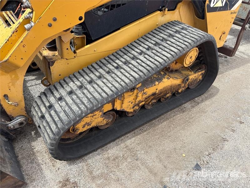 CAT 289D 滑移装载机