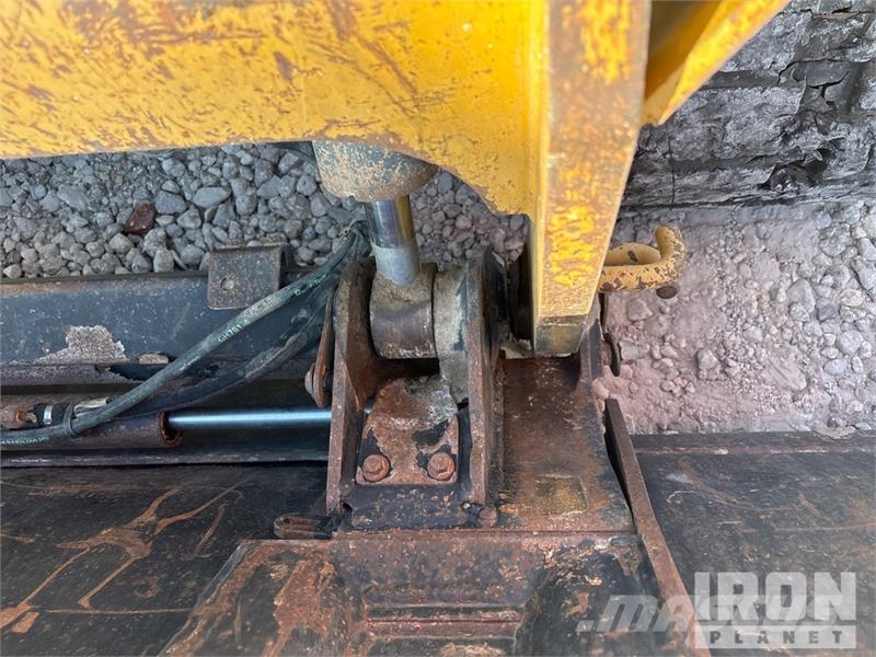 CAT 289D Krautuvai su šoniniu pasukimu