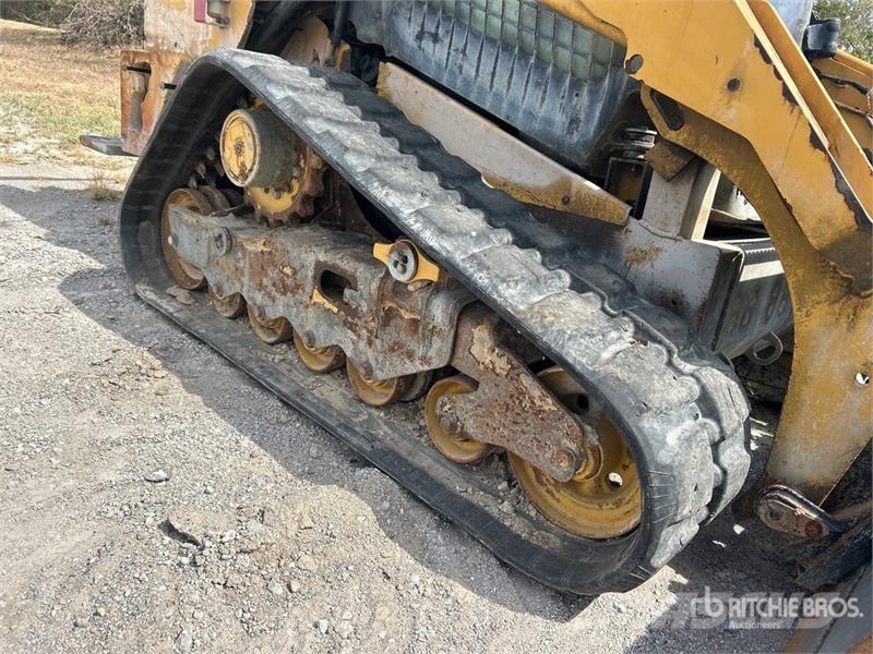 CAT 289D Smykem řízené nakladače