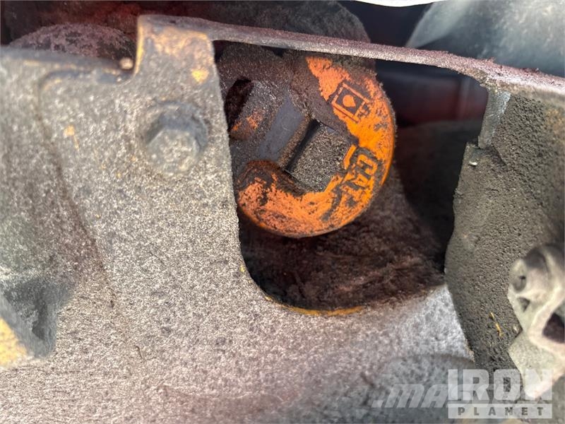 CAT 289D Krautuvai su šoniniu pasukimu