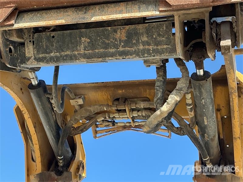 CAT 289D Skid steer mini nakladalci