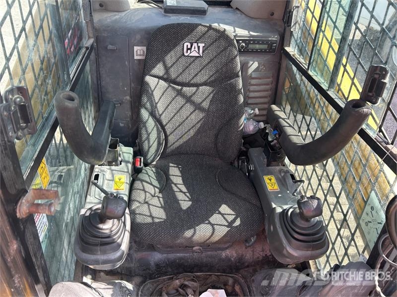 CAT 289D Skid steer loaders