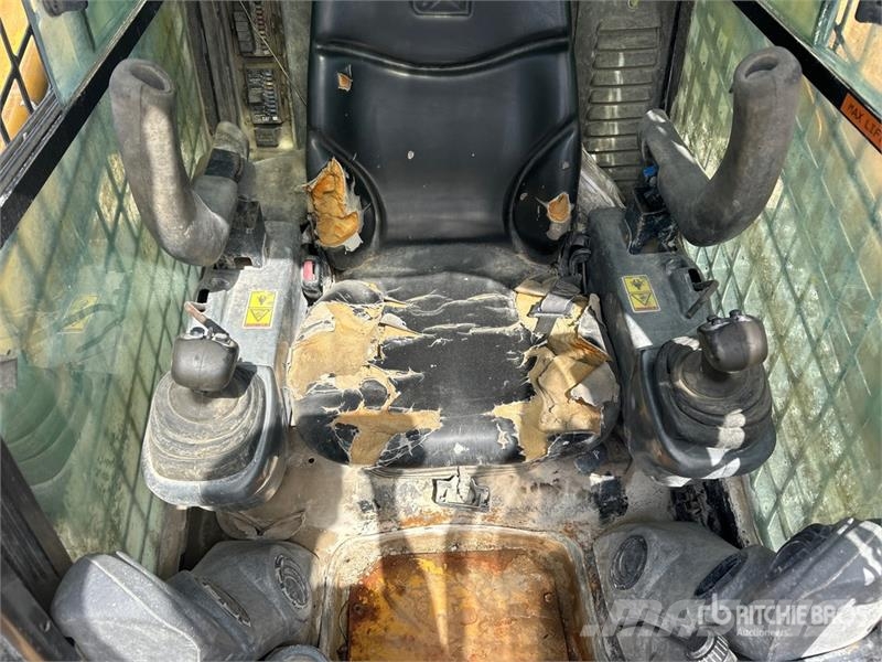 CAT 289D Smykem řízené nakladače