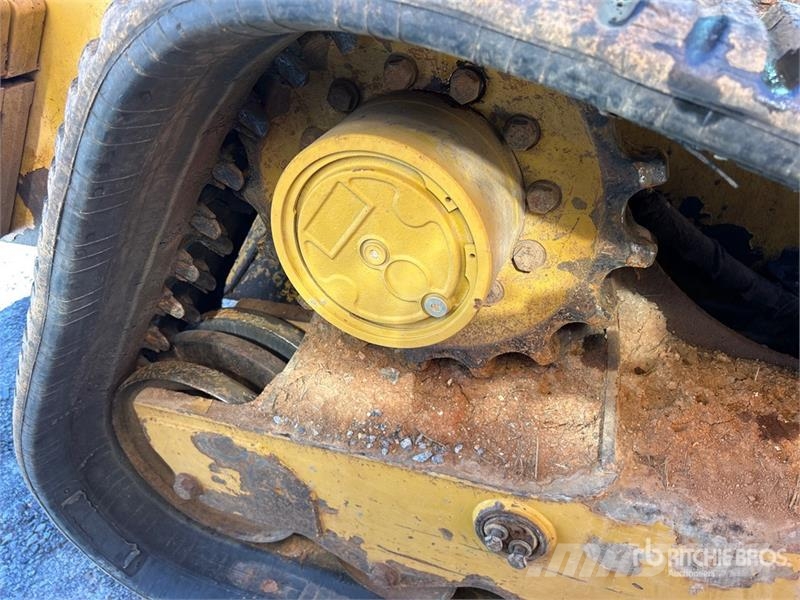 CAT 299D2 XHP Two-Speed Compact Track Loader Kompaktlaadurid