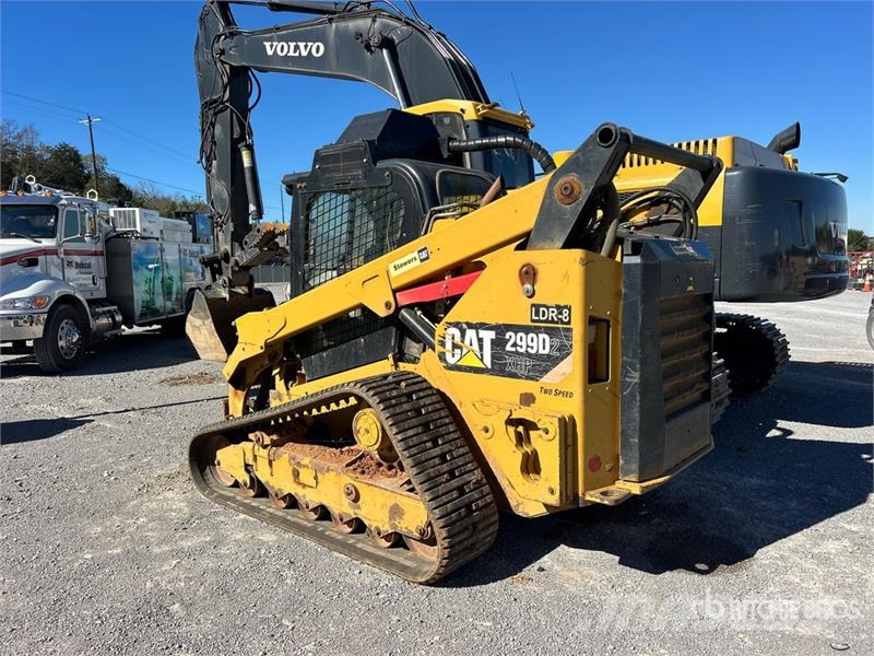 CAT 299D2 XHP Two-Speed Compact Track Loader Kompaktlaadurid