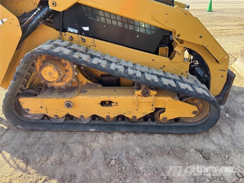 CAT 299D2XHP Two-Speed High Flow XPS Compact Track Loa لوادر انزلاقية التوجيه