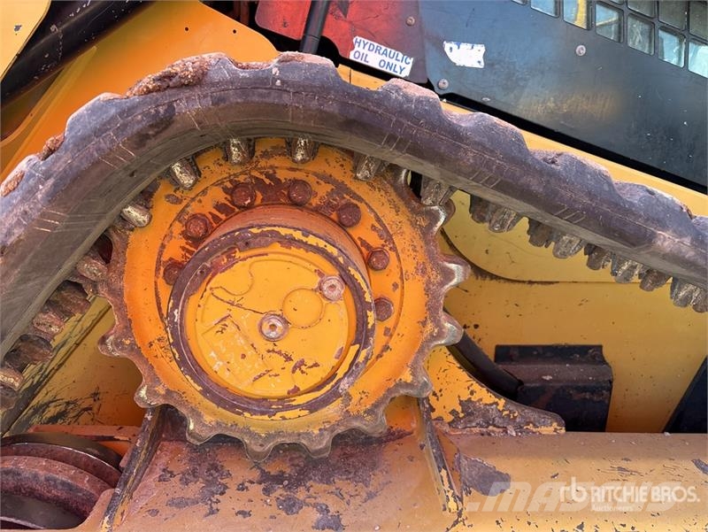 CAT 299D2XHP Two-Speed High Flow XPS Compact Track Loa لوادر انزلاقية التوجيه