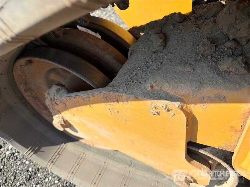 CAT 299D3 XE Two-Speed Compact Track Loader Skid steer loaders