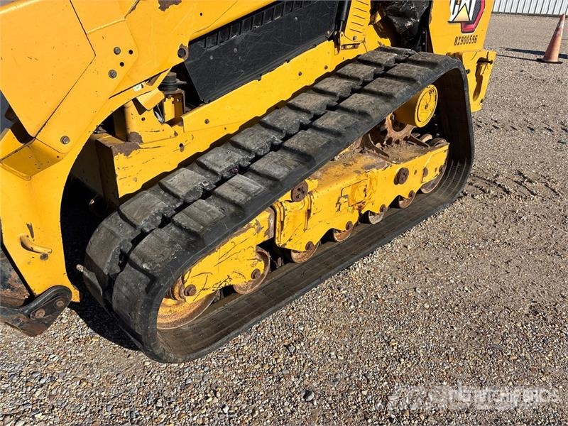 CAT 299D3 XE Two-Speed High Flow Compact Track Loader لوادر انزلاقية التوجيه